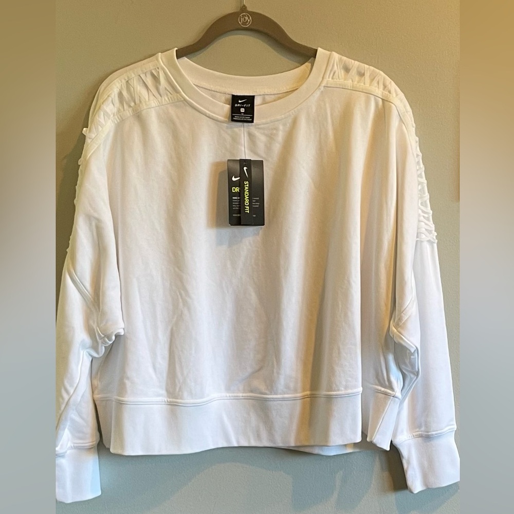 Nike Dry Fit Cropped White Sweatshirt Size 1X